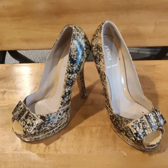 Authenticated Fendi stilettos size 37 customized